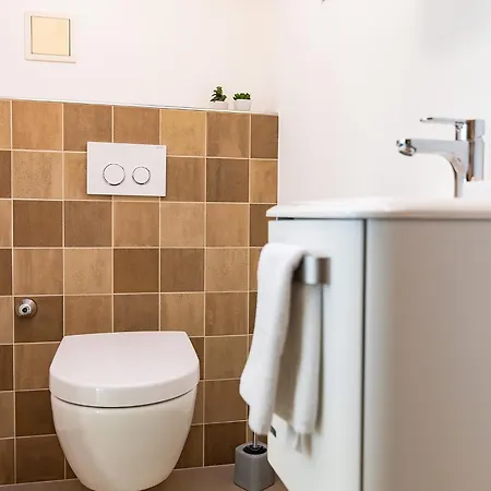 Апартаменты Isolana Center Rooftop Terrace *