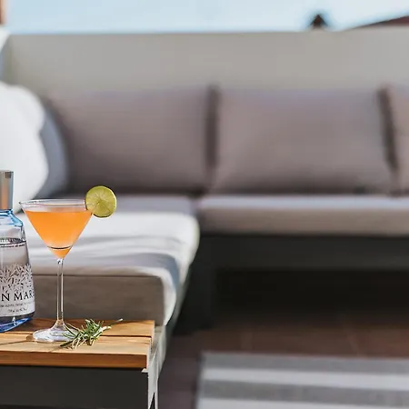 Апартаменты Isolana Center Rooftop Terrace